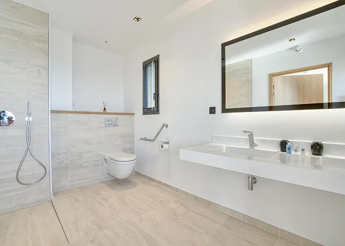 Eden Сент-Максим